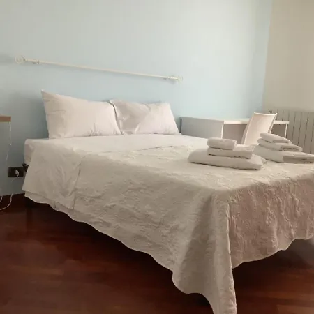 Leo'S Home-3